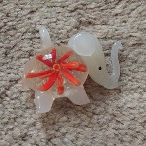 Gorgeous glass elephant pendant!